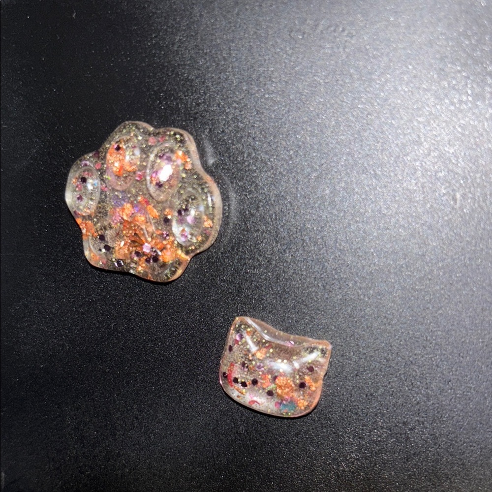 Glittery Paw and Cat Face Resin magnets